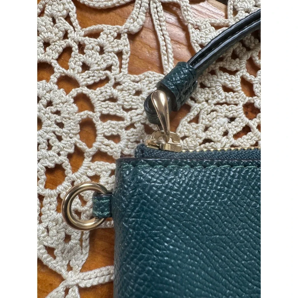 Coach Wristlet Emerald Green Leather Sz 4